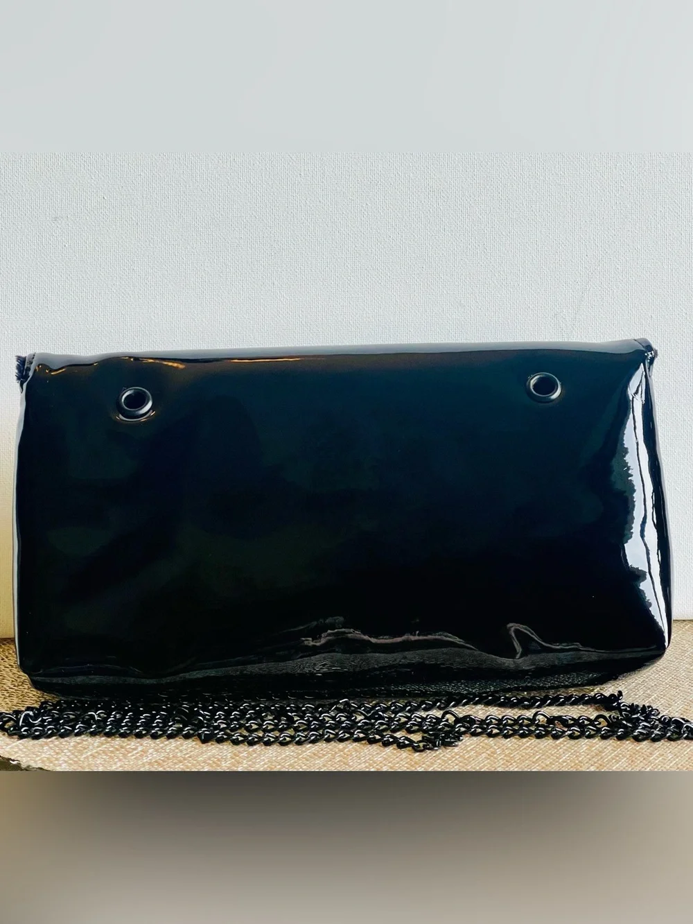 NEW CHANEL BEAUTE NOVELTY BAG BLACK FAUX PATENT LEATHER CLUTCH/WALLET ON CHAIN - Picture 7 of 17